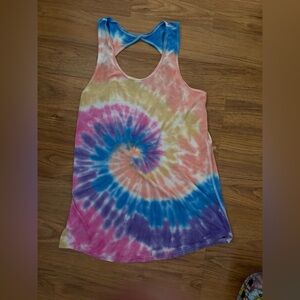 ZYIA Vibrant Swirl Tank Top